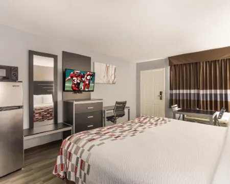 Red Roof Inn & Suites Athens, Al Hotels in Athens