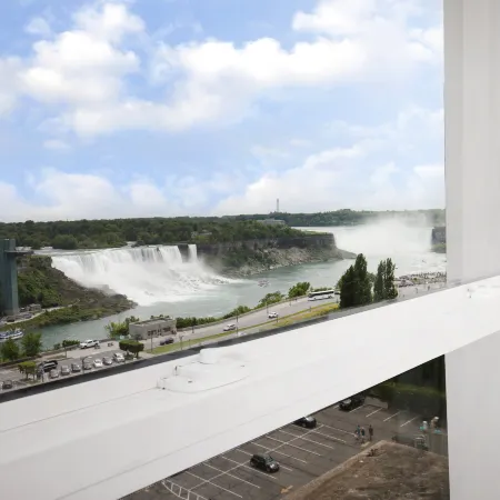 THE BROCK NIAGARA FALLS FALLSVIEW, TAPESTRY BY HILTON