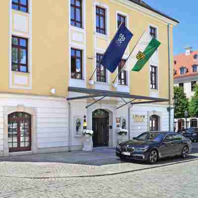 Relais & Châteaux Bülow Palais Hotel Exterior