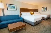 Holiday Inn Express & Suites Las Vegas - E Tropicana