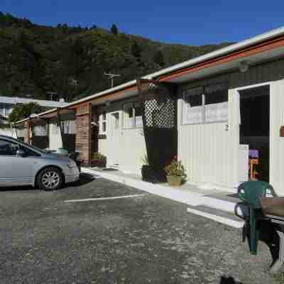 Beachside Sunnyvale Motel Hotel Exterior