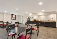Red Roof Inn Chester - breakfast