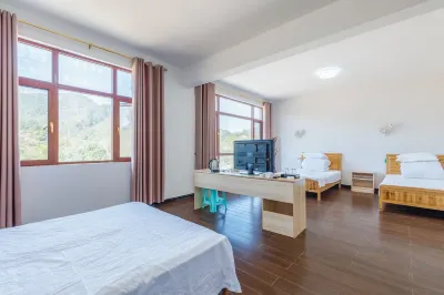 Red Sun Resort Wuyuan Hotels in Xiaoqi Village (East Route)