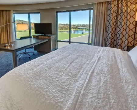 Hampton Inn & Suites Franklin Berry Farms Hotels in Franklin