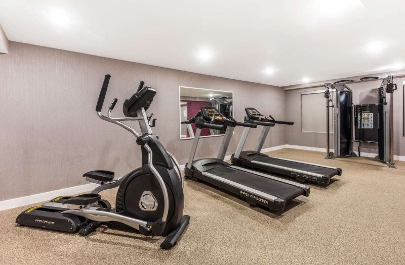 La Quinta Inn & Suites by Wyndham Aberdeen-Apg photo 2