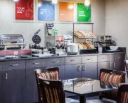 Comfort Inn Lees Summit - Hwy 50 & Hwy 291 - breakfast