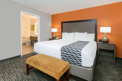 La Quinta Inn & Suites by Wyndham Fredericksburg Hotels in Fredericksburg