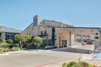 Motel 6 Dallas, TX - Forest Lane - 2-Star