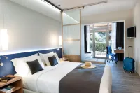 Blue Dolphin Hotel Hotels in Ormilia
