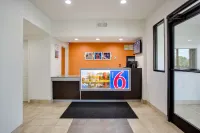 Motel 6 White House, TN - Pet friendly