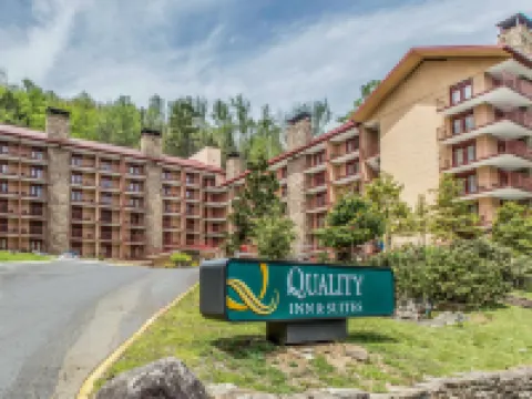 Quality Inn & Suites Hotels in Gatlinburg