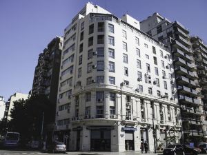 Ker Urquiza Hotel