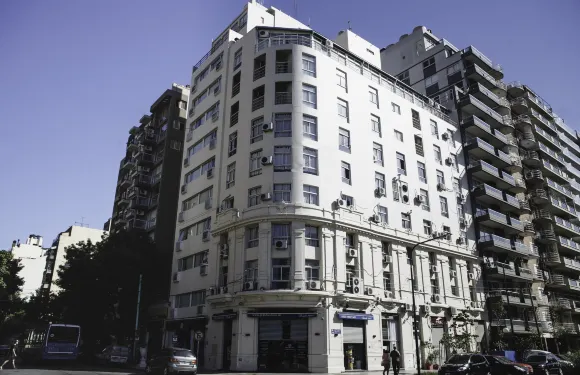 科爾烏爾祖卡酒店