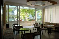 Hotel Arno