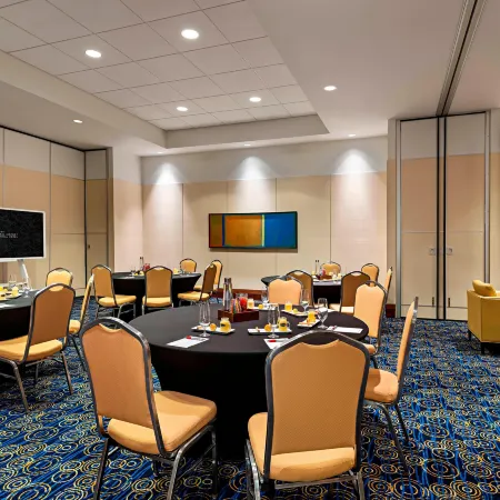 Montreal Airport Marriott in-Terminal Hotel
