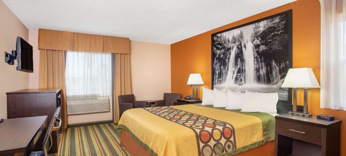 Super 8 by Wyndham Chico Hotel di Chico