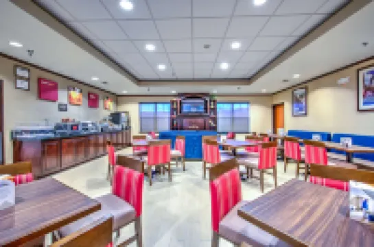 Comfort Suites Tomball Medical Center