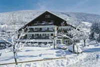 Hotel Rodes Hotel berhampiran Seceda