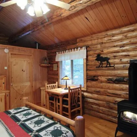 Silverwolf Log Chalet Resort