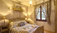 Adastra Ithaca Luxury Suites