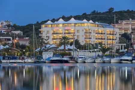 Sisus Hotel