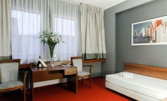 M Hotel