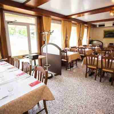 Hotel de l'Escale Dining/Meeting Rooms