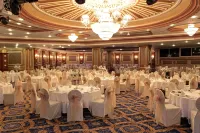 إيزر بريميام هوتل آند سبا