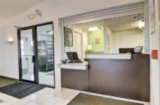 Suburban Studios Mentor - Cleveland Northeast