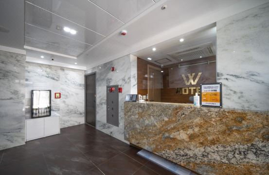 구미 호텔 객실 내부