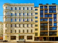 H+ Hotel Wien Hotels near Grinzing