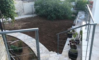 Apartmani Loredana - One-Bedroom Apartment with Sea View