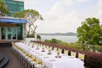 Village Hotel Changi by Far East Hospitality - servizio colazione