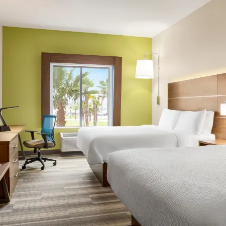 Holiday Inn Express & Suites WAYCROSS by IHG