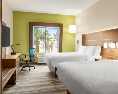 ホリデイ イン エクスプレス ホテル & スイーツ ウェイクロス by IHG ウェークロスのホテル