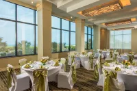 Hilton Cocoa Beach Oceanfront Hotels in Cocoa Beach