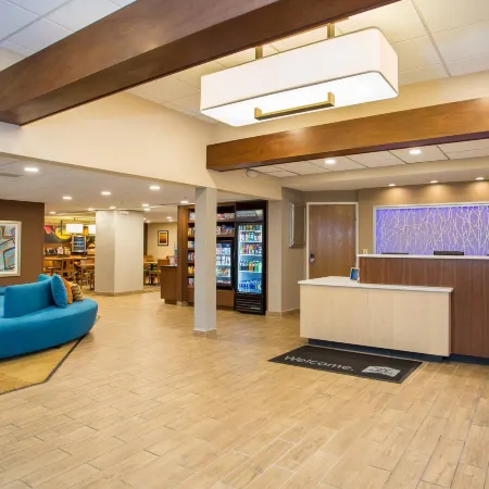 Comfort Inn - Dedham-Boston MetroWest Отели в г. Дедхэм