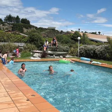 252 Beachside Motels & Holiday Park