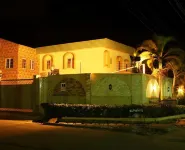 Charlies Place and Suite