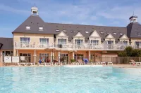 Résidence Pierre & Vacances le Green Beach Hotels in Port-en-Bessin-Huppain