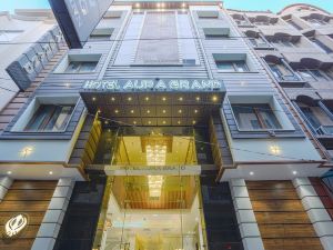 Hotel Aura Grand by Levelup Hotels