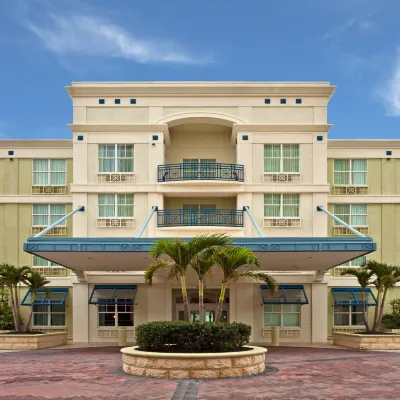 voco SARASOTA by IHG Hotels near Sarasota Opera