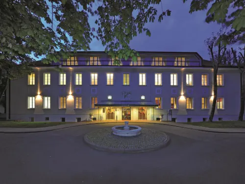 Hotel der Lindenhof Hotels in Гота