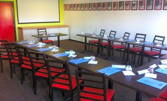 Enzo Hotels Vierzon By Kyriad Direct