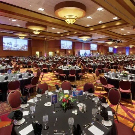 Embassy Suites by Hilton Omaha la Vista Hotel & Conference Center