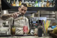 Oscar Suites & Village - bar