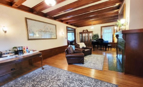 GG Barnum Mansion - Housity