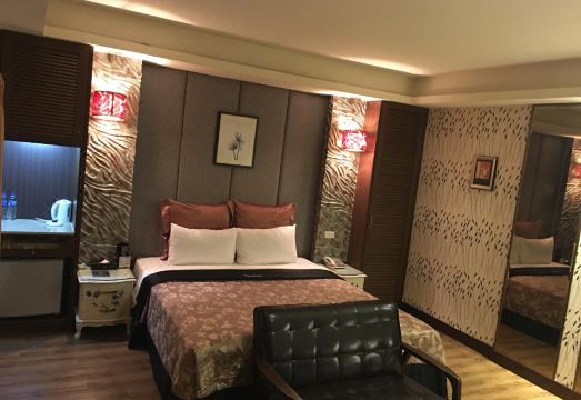 디스커버리 모텔 객실