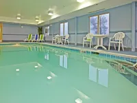 Holiday Inn Express Radcliff - Fort Knox by IHG - Swimmingpools
