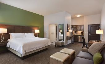 Staybridge Suites Wisconsin Dells - Lake Delton